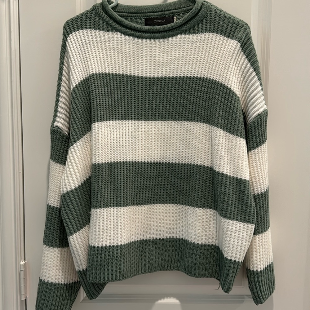 Amazon green & white stripped sweater with bell sleeves